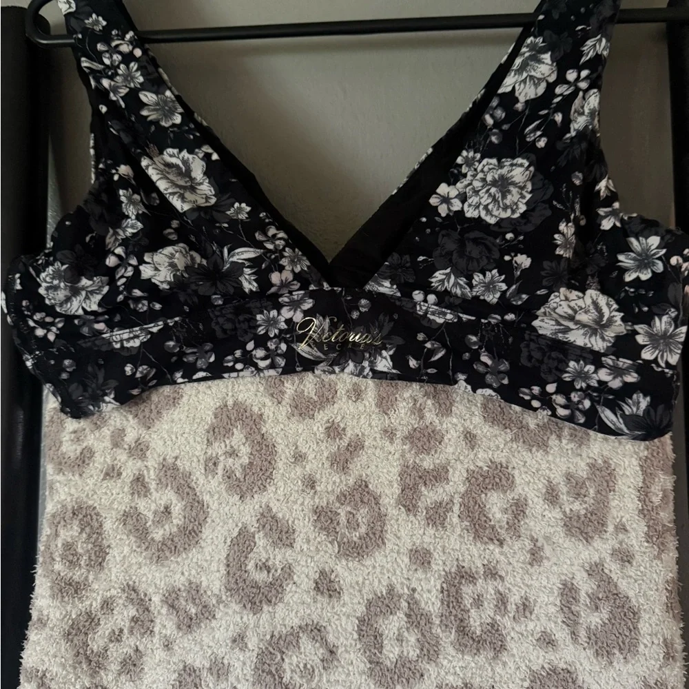 VS Floral Bralette - Picture 2 of 4